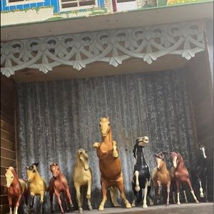 Final Markdown Breyer&1 Heartland collection